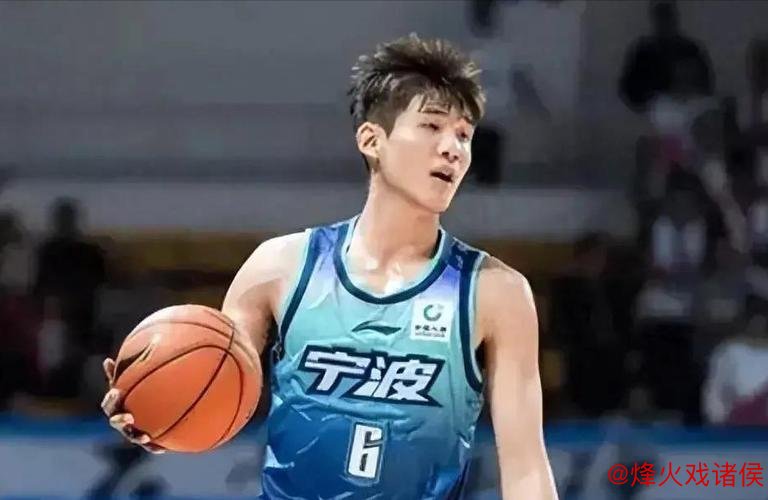 媒体人:青岛队有意王俊杰,拟用范汇鎏加现金交易 媒体人:青岛队有意王俊杰,拟用范汇鎏加现金交易