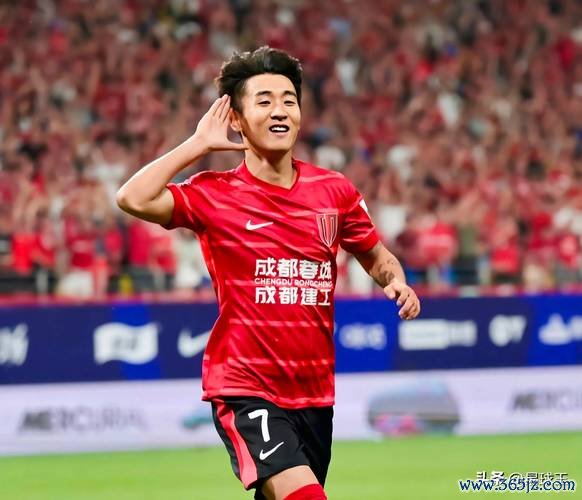 蓉城势头正劲，韦世豪状态火热，剑指队史首座足协杯冠军