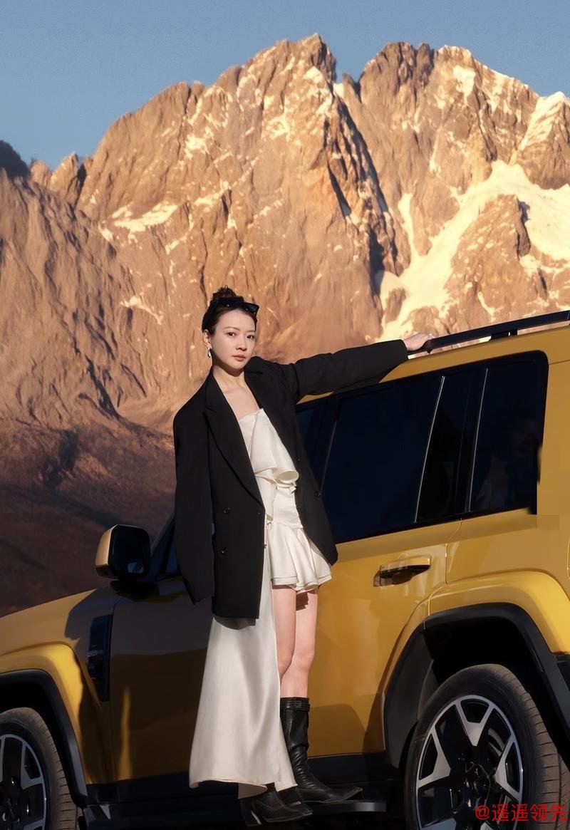 羽毛球黄雅琼婚后写真穿月光仙女裙，小腹平坦破怀孕传言脸有沧桑